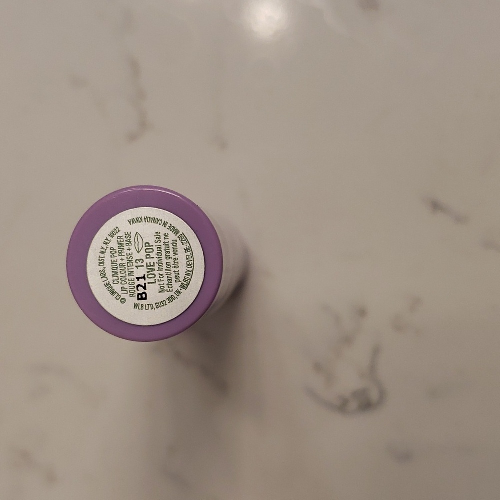Clinique - Picture 5 of 5